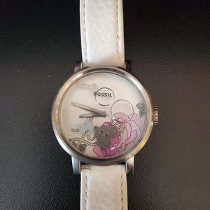Just in time for V-Day!  Fossil floating heart "love" watch - like new!